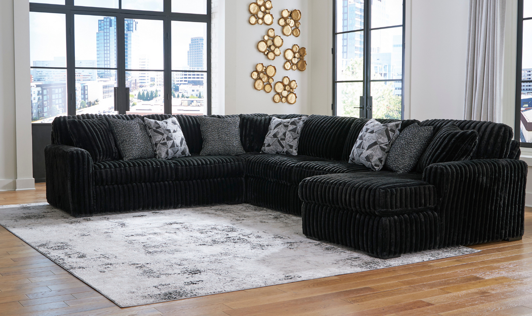 Modern Heritage Midnight-Madness U-Shape 4-Pieces Sectional Sofa with Chaise