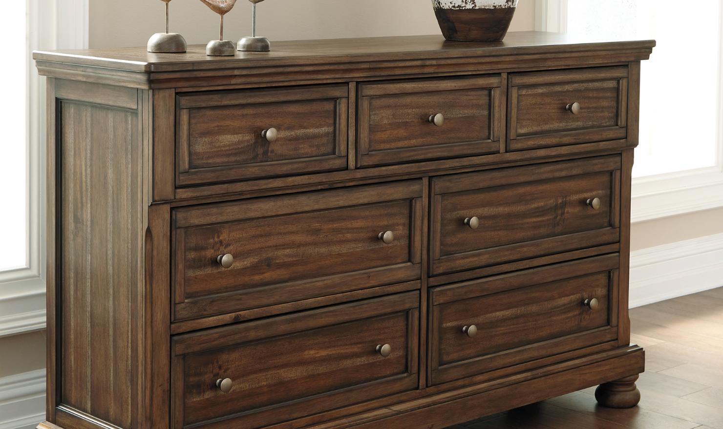 Ashley  Robbinsdale 7-Drawer Dresser-Jennifer Furniture