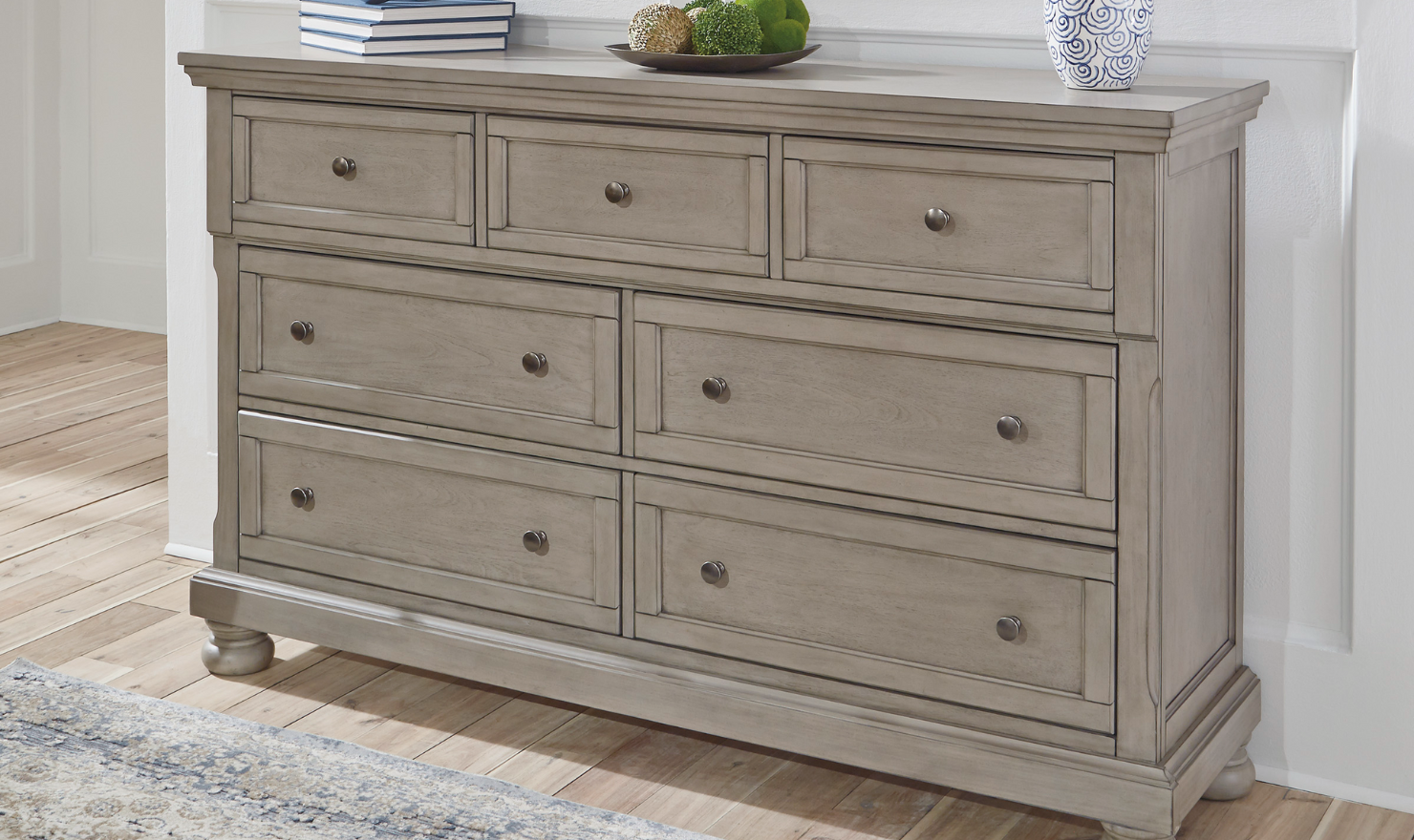 Ashley  Robbinsdale 7-Drawer Dresser-Jennifer Furniture