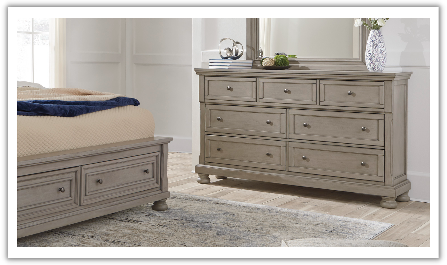 Ashley  Robbinsdale 7-Drawer Dresser-Jennifer Furniture