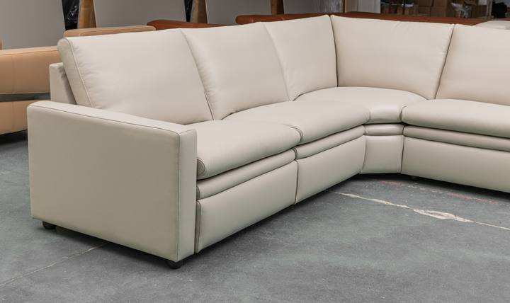 Klaussner Leonardo 6 Piece Beige Leather Power Reclining Sectional Sofa