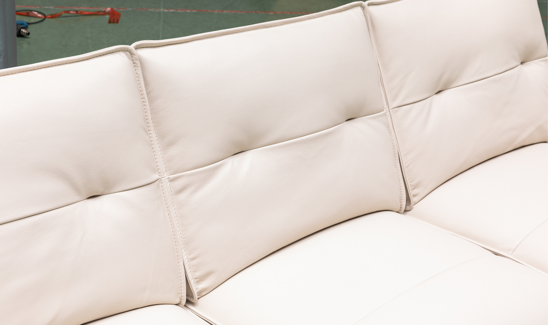 Klaussner Vento 3 Seater Leather Sofa with Tufted Back