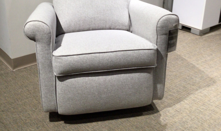 Luonto Sloped Manual recliner - Jennifer Furniture