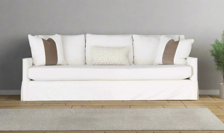 Universal Furniture Hudson 3-seater Fabric White Sofa with Pillows