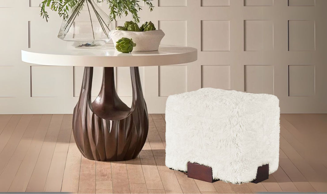 Universal furniture Wilshire Ottoman in Natural color